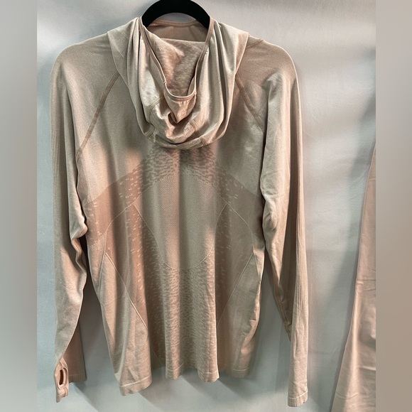 New balance, exercise jacket. NWOT - Picture 2 of 3